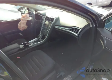 2015 Ford Fusion Se z USA, uszkodzony, nr VIN 3FA6P0H75FR158808